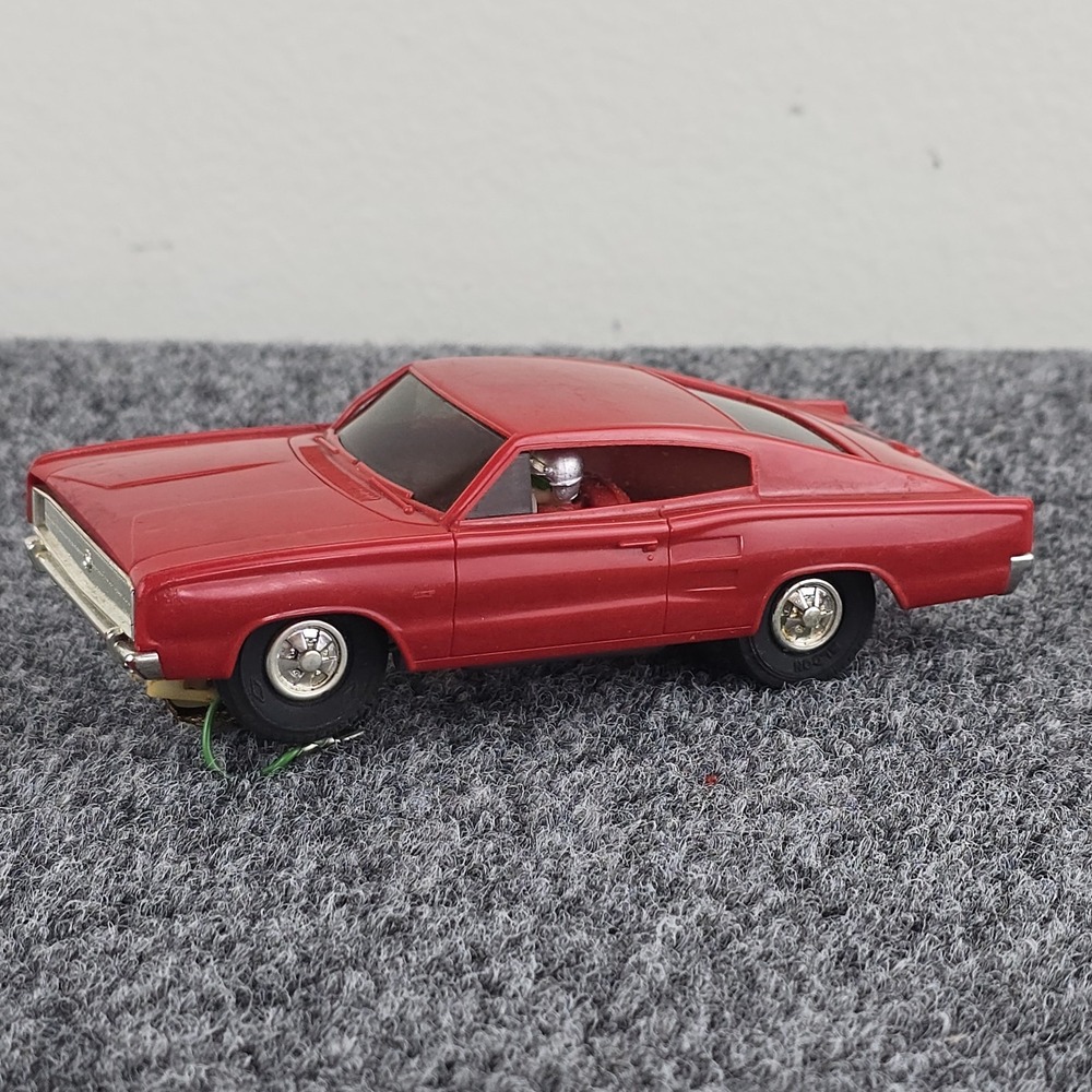 Vintage Eldon 1968 Dodge Charger 1/32 Slot Car Red Untested